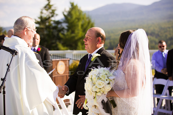 Cassandra and Josh Wedded-991