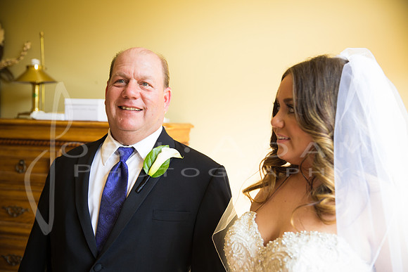 Cassandra and Josh Wedded-564