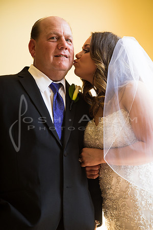 Cassandra and Josh Wedded-572
